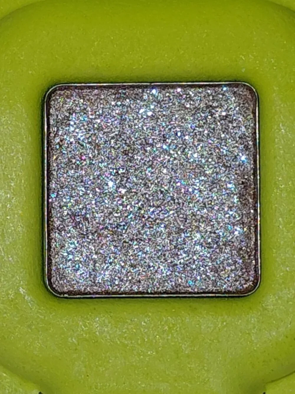 Half Magic - Eyeshadow Singles - Sparkle Puff